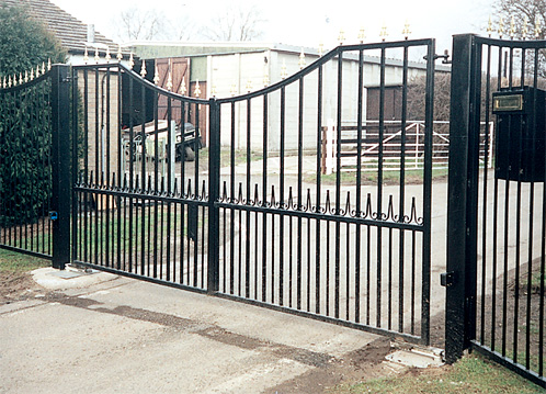 Gemini Metal Gate Style